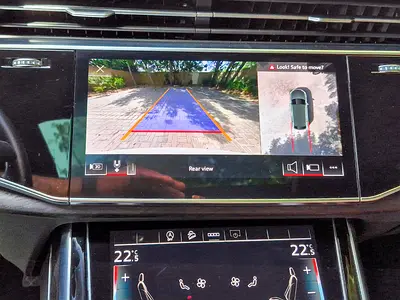 2021 AUDI Q8 — миниатюра 14