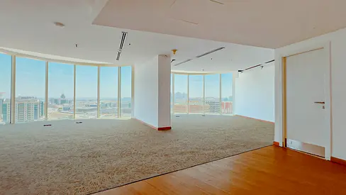 Fitted Unit | Panoramic View | Vacant