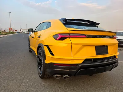 2024 Lamborghini URUS — фото 6