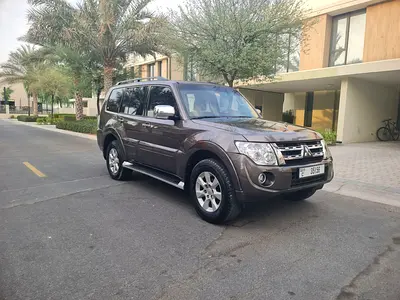 GCC V6 4X4 7 seater Mitsubishi Pajero,Full service history from agency “Good condition”.