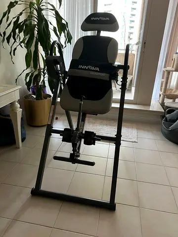 INNOVA Inversion Table for Back Stretching and Traction - Good Condition