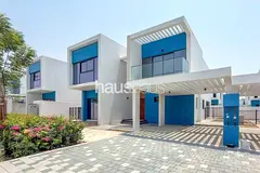 Corner Unit | 6 Bedroom | Great Location | LV4