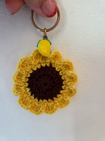 Crochet Sunflower 🌻 Keychain ( Handmade)