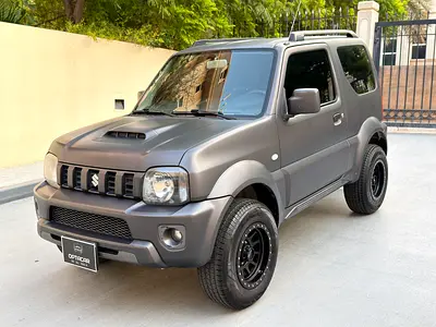 SINGLE OWNER, PARTIALLY AGENCY MAINTAINED, GCC SPECS 2018 SUZUKI JIMNY GLX 2DOOR, 1.3LITRE V4 4WD