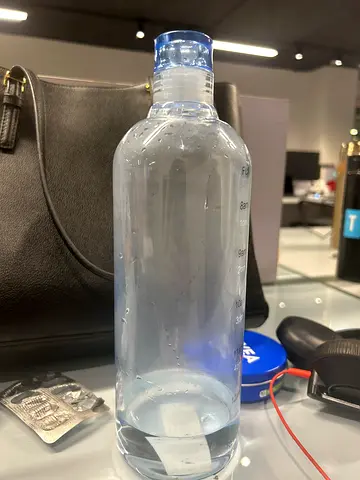 Reusable clear sports water bottle - 750ml (good condition)