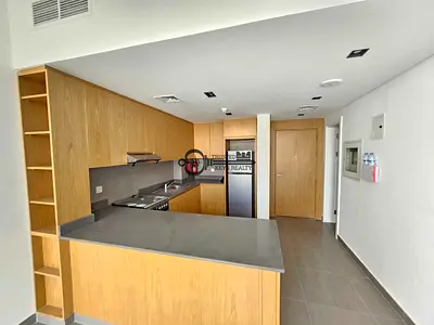 Brand New Building 1,Bhk Flat Available With 1,Bathroom Free Gym and Pool Parking And Rent 41k