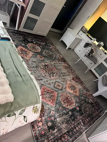 HOME CENTER CARPET
