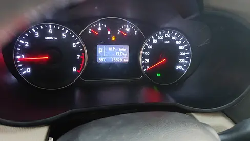 2014 KIA CARENS 照片 14