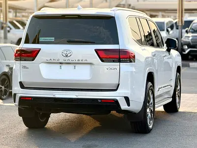 صورة 8 لـ 2024 Toyota LAND CRUISER