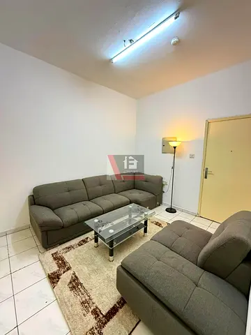 MONTHLY BASIA FULLY FURNISHED 1BHK SPLIT AC /GAS CLOSE HALL & JUST IN 2500* PER MONTH