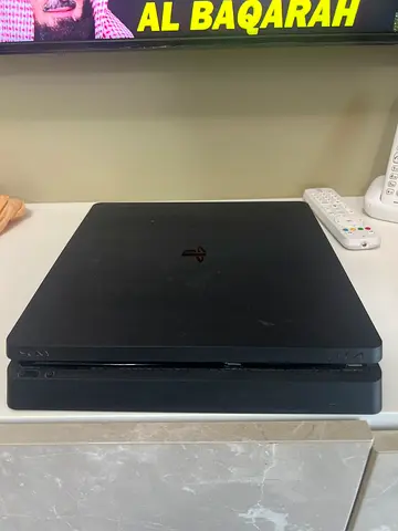 PS4 slim 1tb