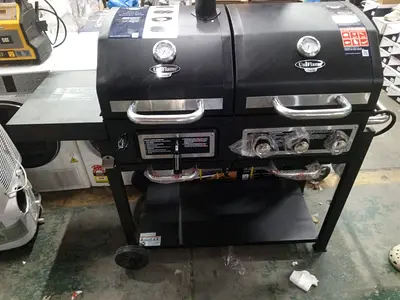 UniFlame Classic Big American 3-Burner Gas & Charcoal Grill