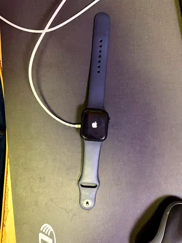 Apple Watch SE (2nd Gen) GPS + Cellular 40mm – Excellent Condition