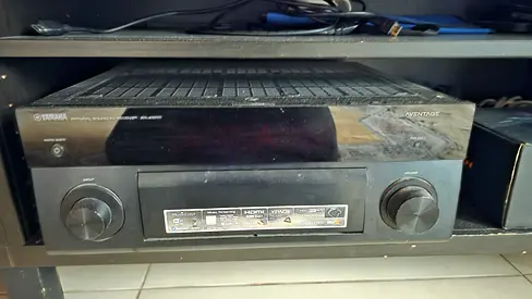 Yamaha Aventage RX-A1070 -good condition comes with power cable - negotiable price no lowball offers