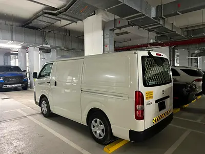 صورة 4 لـ 2024 Toyota HIACE