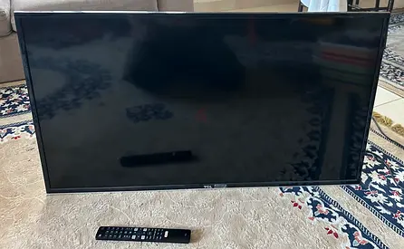TCL 40 inch LED TV with Remote - Good Working Condition