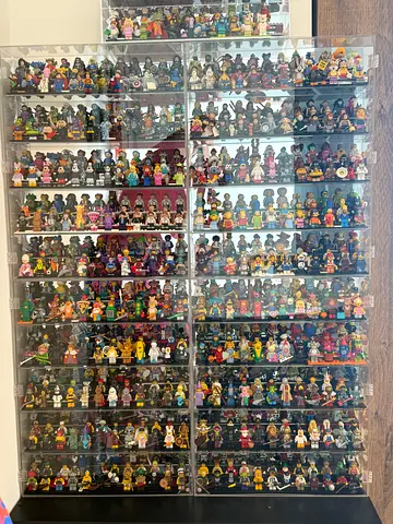 Lego Minifigures Series BUNDLE: 50 series available, 750+ minifigures, with all accesories