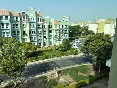 Close To Metro & Pool I Spacious Studio
