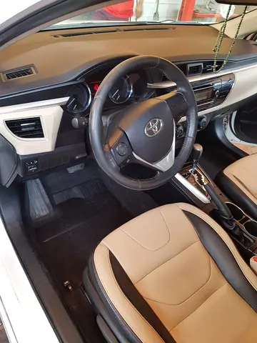 2015 Toyota COROLLA 照片 5
