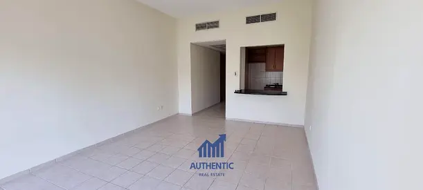 EXCLUSIVE | RENTED OR VACANT | NEARBY METRO
