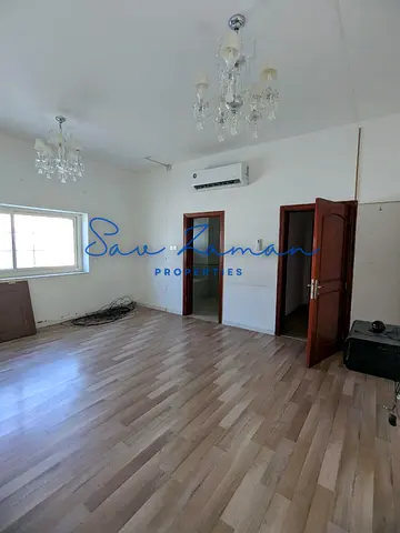 COMMERCIAL VILLA MAIN BEACH ROAD5BR+MAIDS+DRIVER GARDEN POOL
