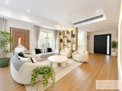Renovated Villa| Private Pool| Vacant on Transfer