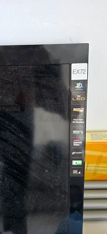 SONY 32" LED TV (model EX72) - Good working condition