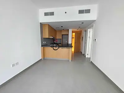 Brand New Building 1,Bhk Flat Available With 2,Bathroom Gym Pool Parking Free And Rent 42K