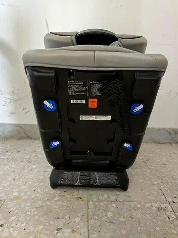 Used grey booster car seat / toddler car seat in good condition