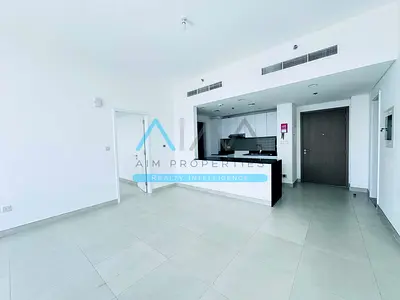 شقة فسيحة بغرفتي نوم | ذا بلس C1 | شرفة وإطلالة على المدينة