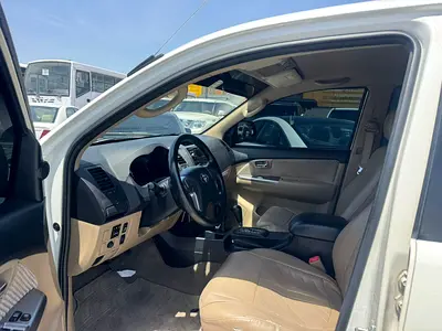 صورة 6 لـ 2015 Toyota FORTUNER