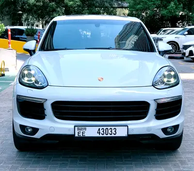 2015 Porsche CAYENNE — миниатюра 18