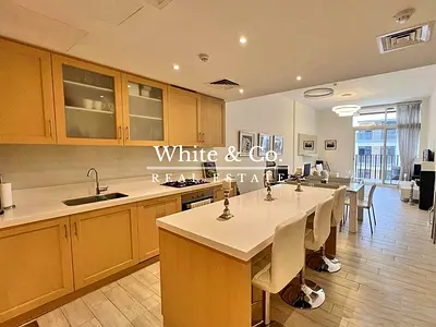 Vacant Jan | Fully Furnished | Huge Layout