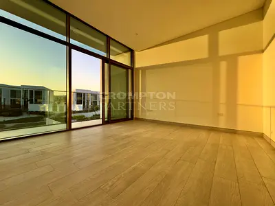 Sunset Park View | Great Family Home | New