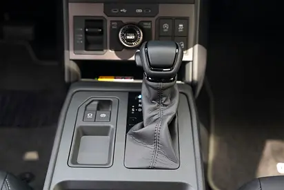 صورة 13 لـ 2026 Toyota HILUX