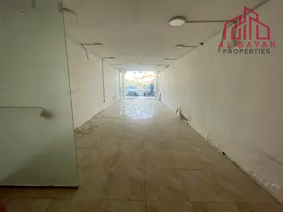 محل أو مكتب للإيجار، واجهة مميزة على الشارع، موقع حيوي