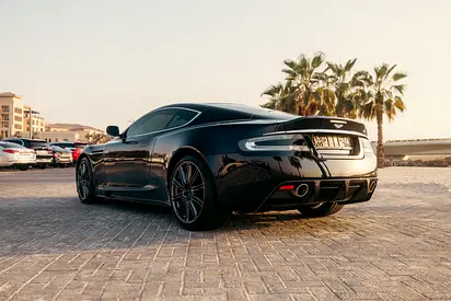 2010 Aston Martin DBS — фото 8
