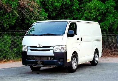 2021 Toyota HIACE — фото 1