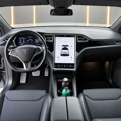 صورة 10 لـ 2017 Tesla MODEL X