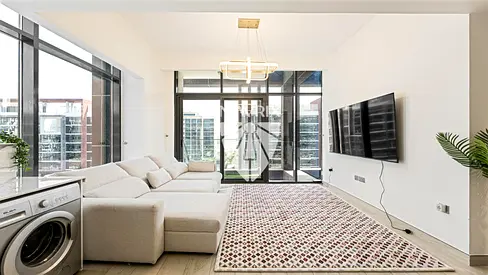 Vacant | Spacious Layout | Ready to Move In