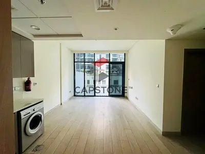 Elegant Apartment /Spacious with Balcony/Prime Location (Copy)