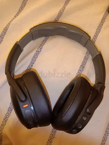 Skullcandy crusher Evo wireless headphone.