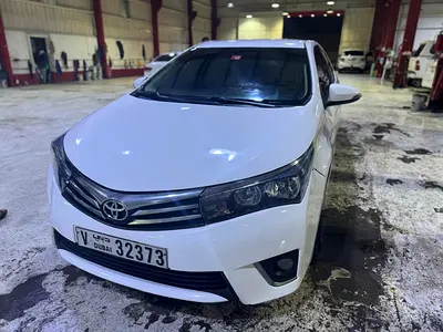 2015 Toyota COROLLA 照片 2