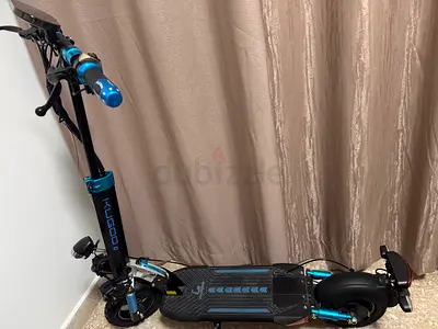 KUGOO D ELECTRIC SCOOTER
