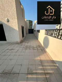 Spacious 2 Bedroom Penthouse for Rent in Al Qulaya | Central AC & Built-in Wardrobes