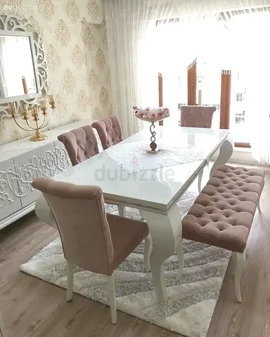 White Gloss Dining Table with Blush Tufted Chairs & Bench - Set