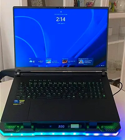 ASUS ROG Strix SCAR 18 RTX 5090 24GB / Ultra 9 / 64GB / 4TB / 240Hz Mini LED
