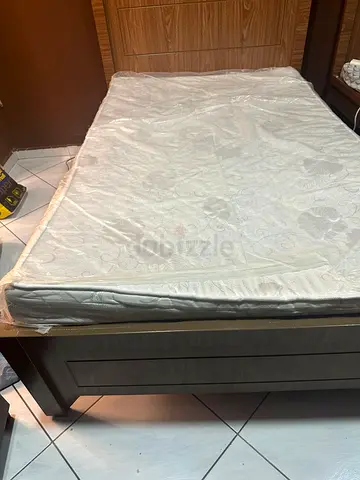 High quality pair of beds