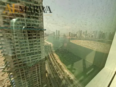 Spacious 2BHK with beautiful sea view ,store room ,built-in wardrobe and ready to move