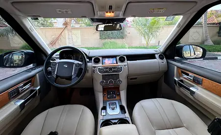 2016 LAND Rover LR4 photo 15